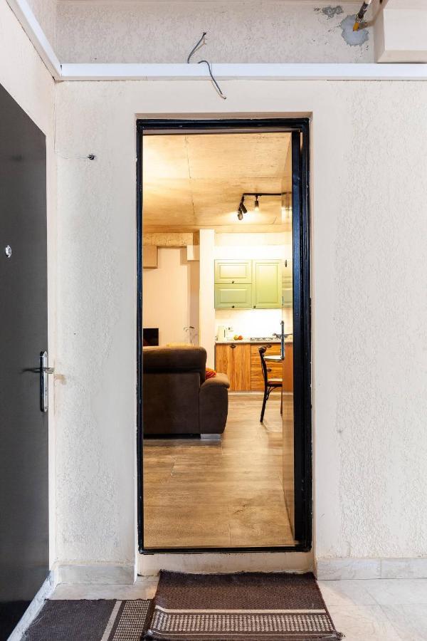 Veli Group Apartment Near White Bridge ° Kutaissi Exterior foto